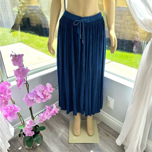 Vintage Anjumun Boho Peasant Navy Blue Skirt Size 6 Floral Embroidered - Picture 1 of 11